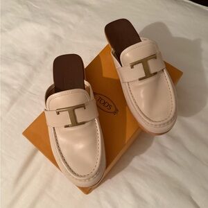 Tod's Beige Leather Slip-On Loafers with Metallic Accent